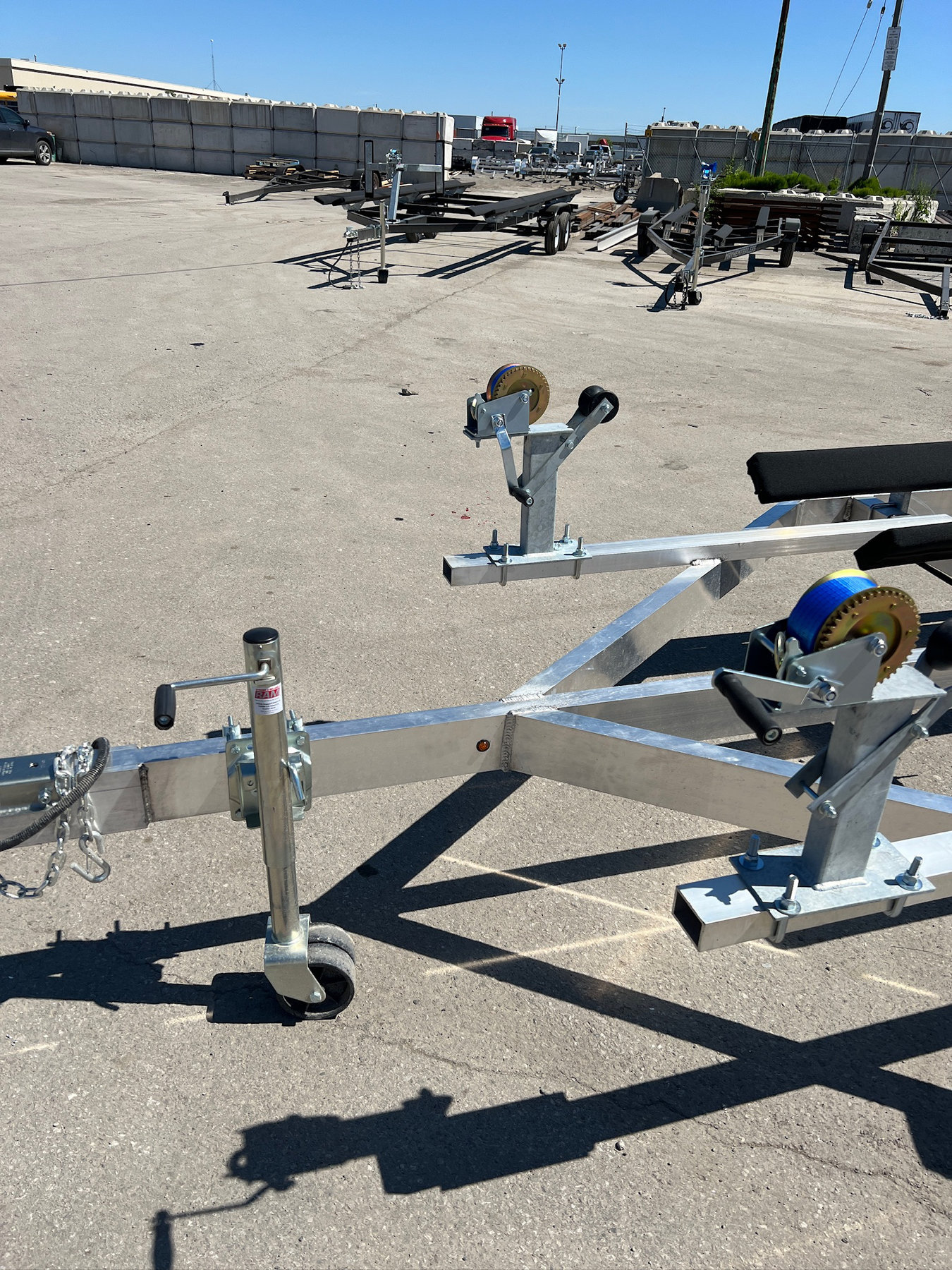 ALUMINUM 4 PLACE PWC/ SEADOO TRAILER photo 5