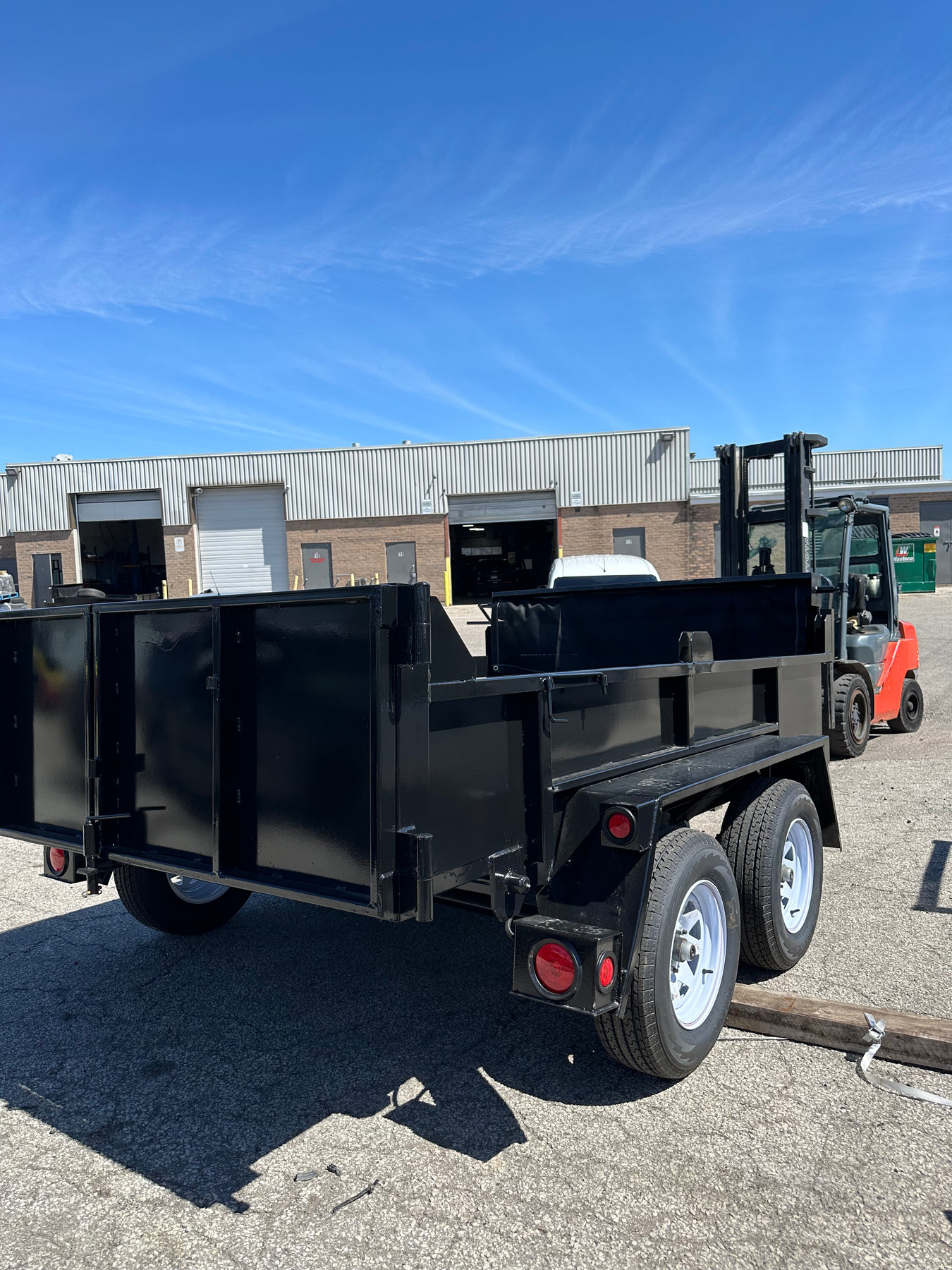 6'x 10' SCISSOR LIFT DUMP TRAILER (3.5 TON) - DTS610T3 photo 3