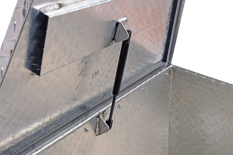 DEEZEE TRIANGLE TRAILER BOX (34'' X 19'' X 22 3/4'') photo 3