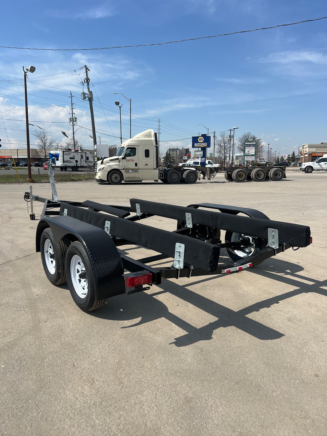 20'-28' 7000LB STEEL BOAT TRAILER photo 3